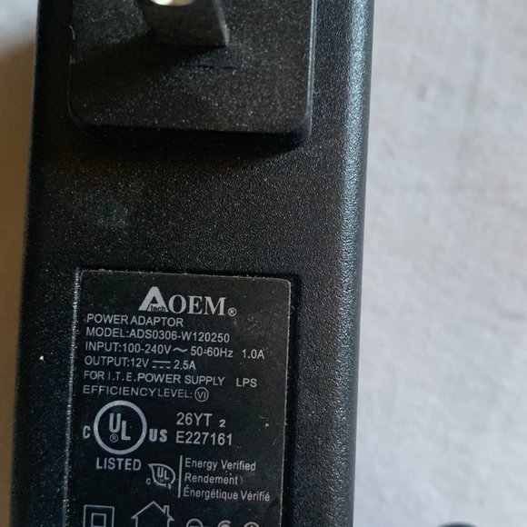 AOEM Power Adapter ADS0306-W120250 100-240V 50-60Hz 1A 12V 2.5A AC power cord - Picture 3 of 9